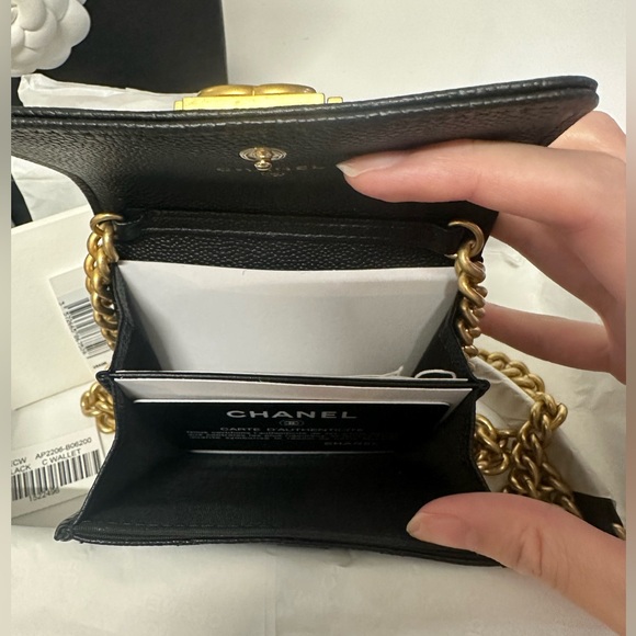 BRAND NEW - Boy Chanel Flap Coin Purse with Chain - Picture 5 of 7